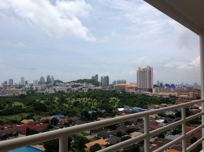 Sea View Condo for Sale in View Talay 5