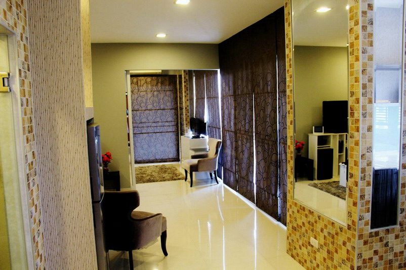 Large 1 Bedroom Condominium for Sale and Rent Pratumnak Hill Pattaya