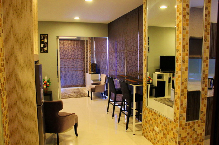 Large 1 Bedroom Condominium for Sale and Rent Pratumnak Hill Pattaya