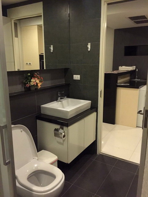 Modern 1 Bedroom Condo for Rent in Pattaya Center