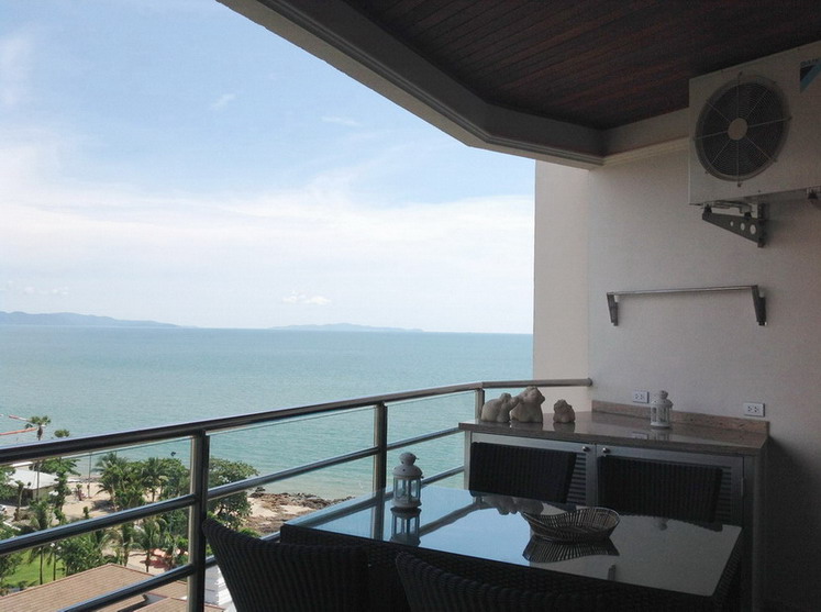 Sea view Condo for Rent on Pratumnak Hill