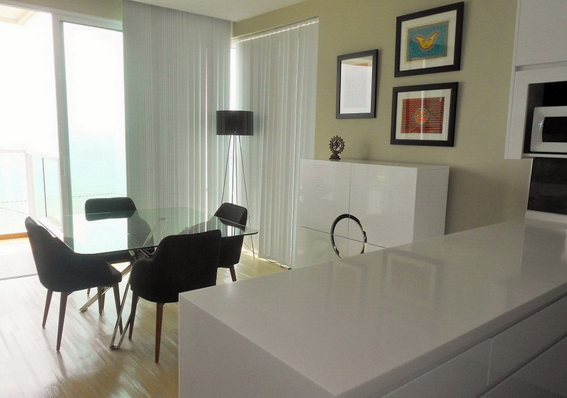 Beachfront 3-Bedrooms Condo for Rent in Jomtien Beach Rd.