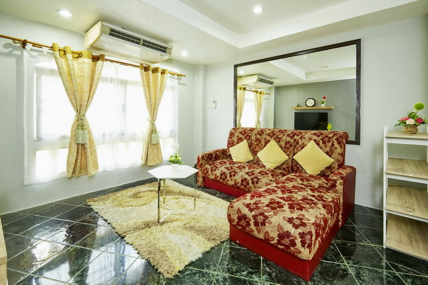 Cheap Condo for Sale in Heart of Pattaya Center