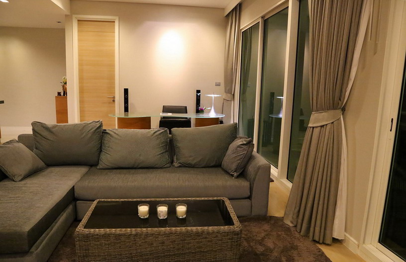 Beachfront Condominium for Sale and Rent in Jomtien Beach, Pattaya