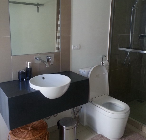 Beachfront Condo For Rent in Wong Amat Beach Pattaya