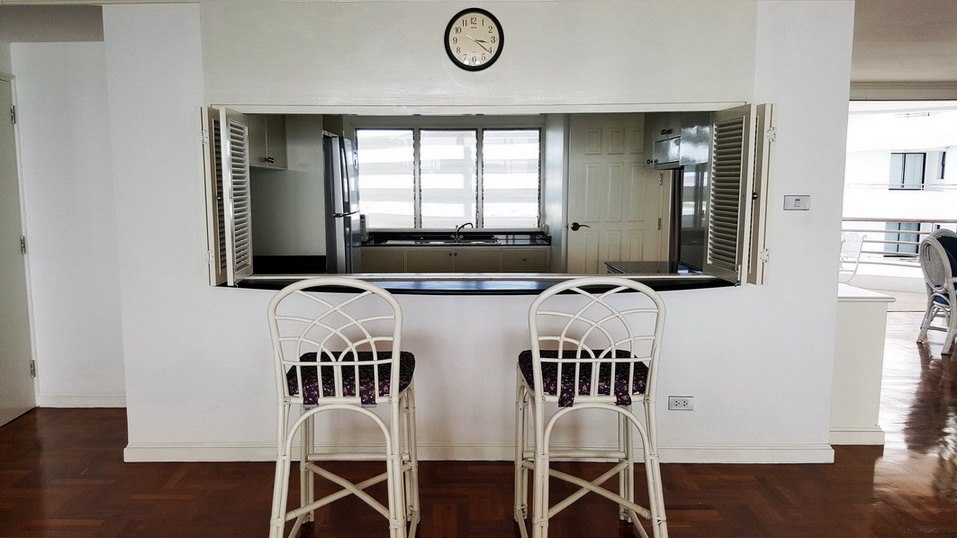 Luxurious beach Condo for Rent on Pratamnak Hill