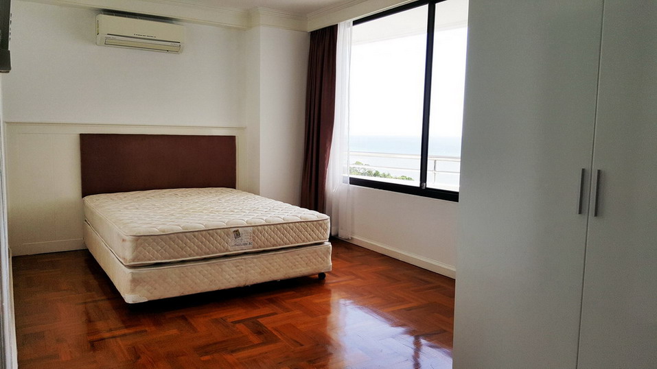 Luxurious beach Condo for Rent on Pratamnak Hill