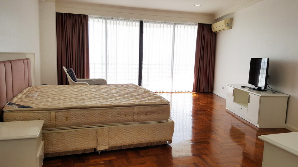 Luxurious beach Condo for Rent on Pratamnak Hill