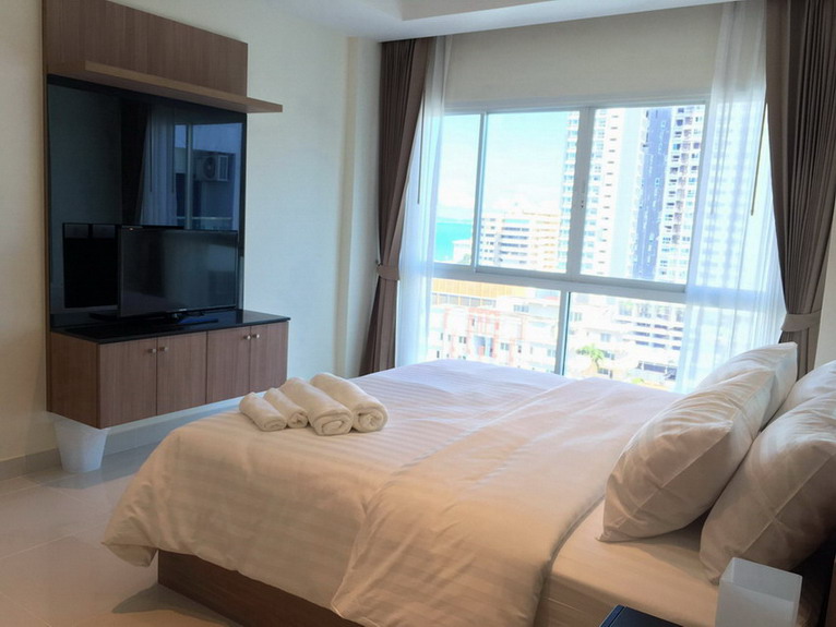 2 Bedrooms Condo for Rent in Na Jomtien Beach