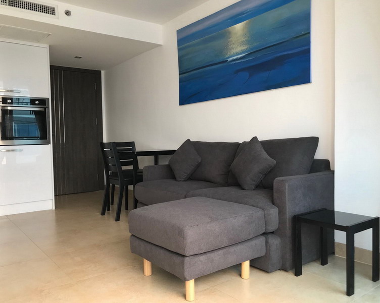 Downtown Condo for Rent in Pattaya City, Thailand