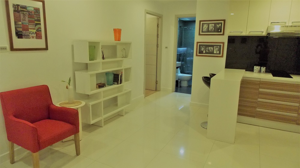 SALE RENT Modern New 2 BED Condo in Central Pattaya