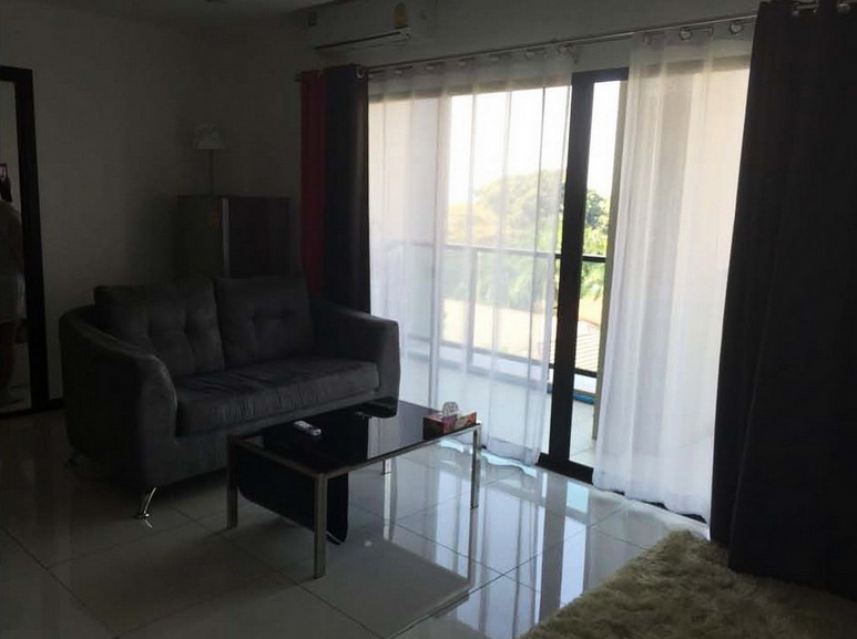 2 Bedrooms Condo for Sale on Pratumnak Hill Pattaya