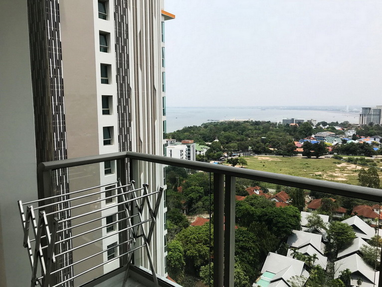 Brand New Luxury Condominium For Rent in Wong Amat Beach Pattaya