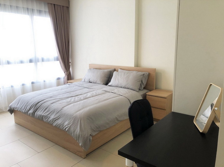 Beach Front 2 Beds Condo for Rent in Wong Amat Beach Pattaya