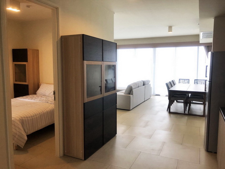 Beach Front 2 Beds Condo for Rent in Wong Amat Beach Pattaya