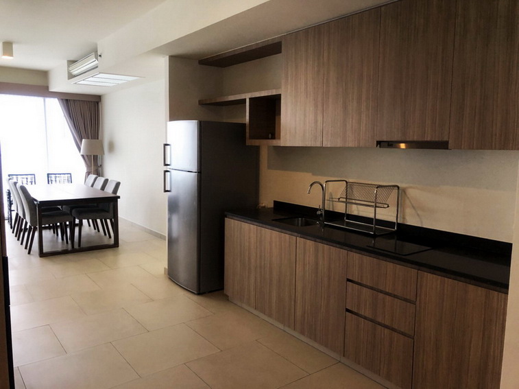 Beach Front 2 Beds Condo for Rent in Wong Amat Beach Pattaya