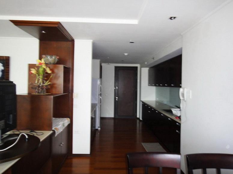 Beachfront Condo for Rent on Pattaya Beach Rd.