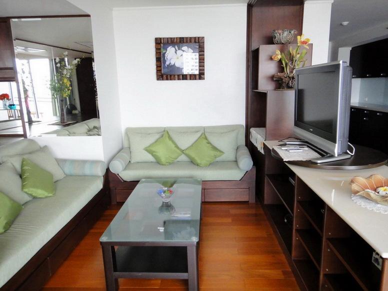 Beachfront Condo for Rent on Pattaya Beach Rd.