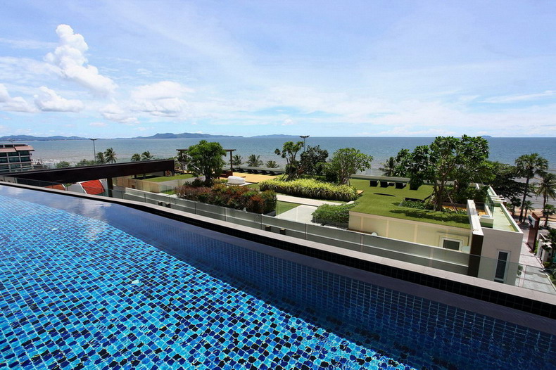 Luxury Beachfront Condo for Sale Jomtien Beach Rd.