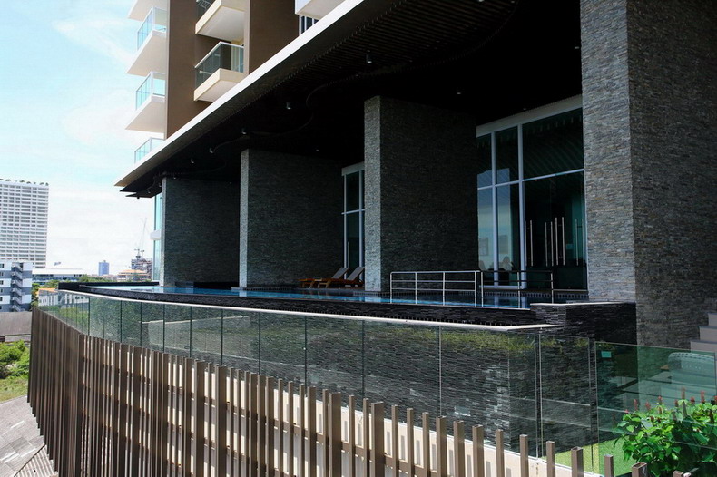 Luxury Beachfront Condo for Sale Jomtien Beach Rd.