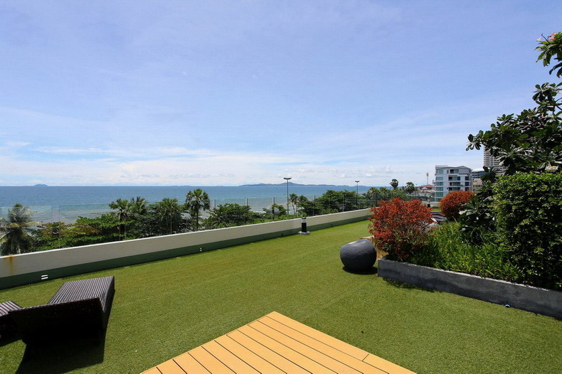 Luxury Beachfront Condo for Sale Jomtien Beach Rd.