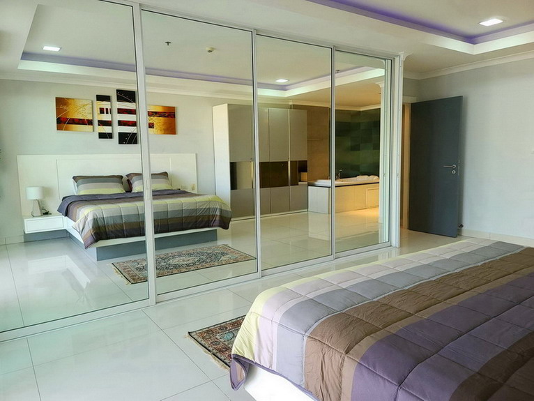 Modern Condo for Sale Rent on Pratumnak Hill Pattaya