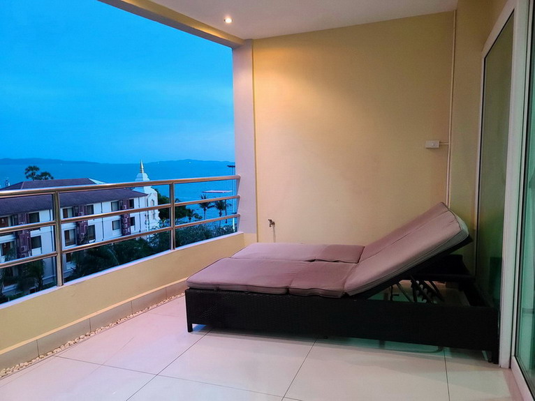 Modern Condo for Sale Rent on Pratumnak Hill Pattaya