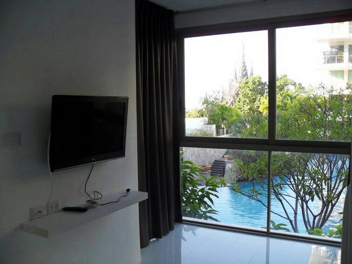 3 Bedrooms Beachfront Condominium for Sale Rent in Naklua Wong Amat Beach