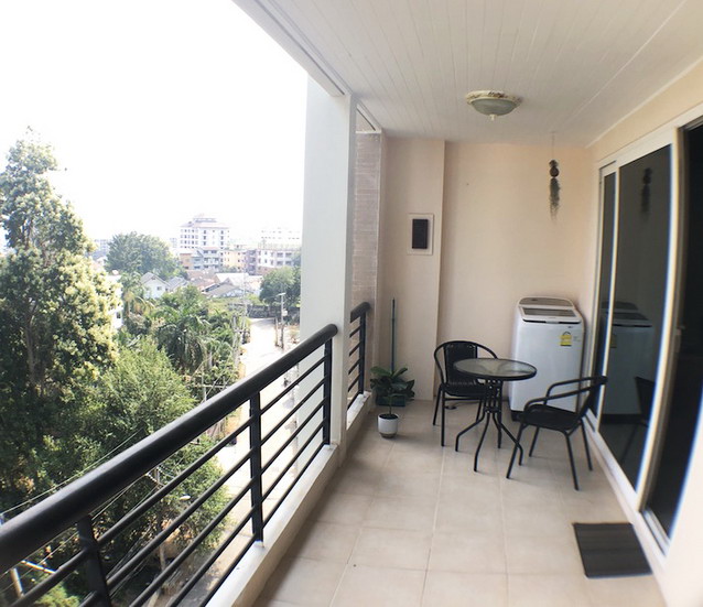 DELUXE 2 BEDS CONDO FOR RENT - NEWLY RENOVATED - PRATUMNAK, PATTAYA