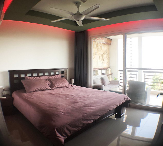 DELUXE 2 BEDS CONDO FOR RENT - NEWLY RENOVATED - PRATUMNAK, PATTAYA