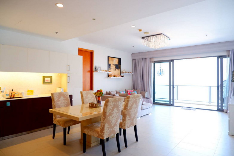 Beachfront Condo for Rent in Wong Amat Beach Pattaya