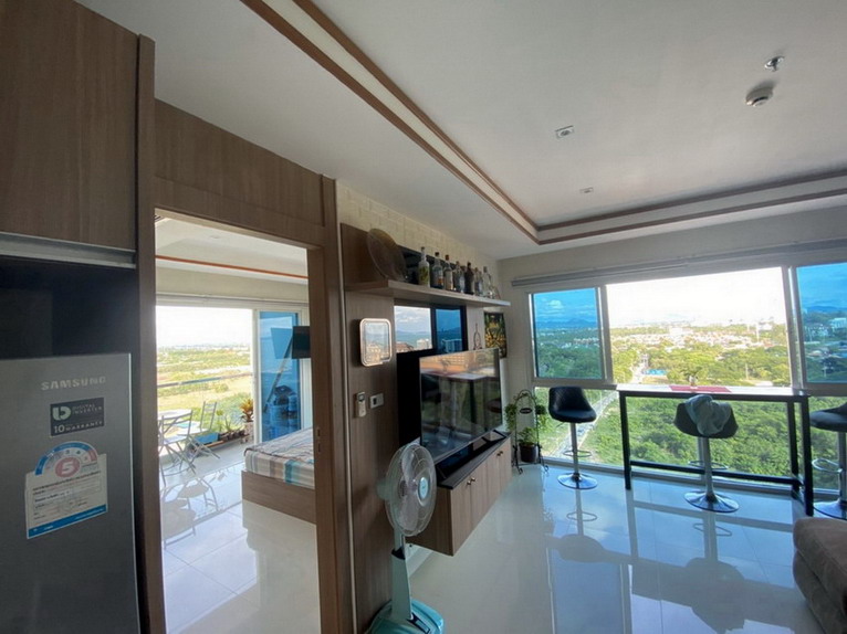 Lovely Sea View Condo for Sale Na Jomtien, Pattaya