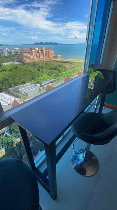 Lovely Sea View Condo for Sale Na Jomtien, Pattaya