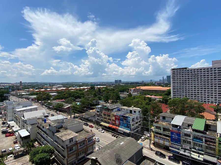 Large 1 Bedroom Condominium for Sale Jomtien Area, Pattaya