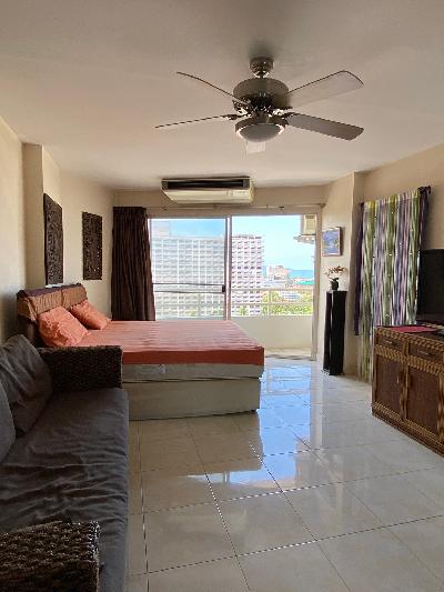 Large 1 Bedroom Condominium for Sale Jomtien Area, Pattaya