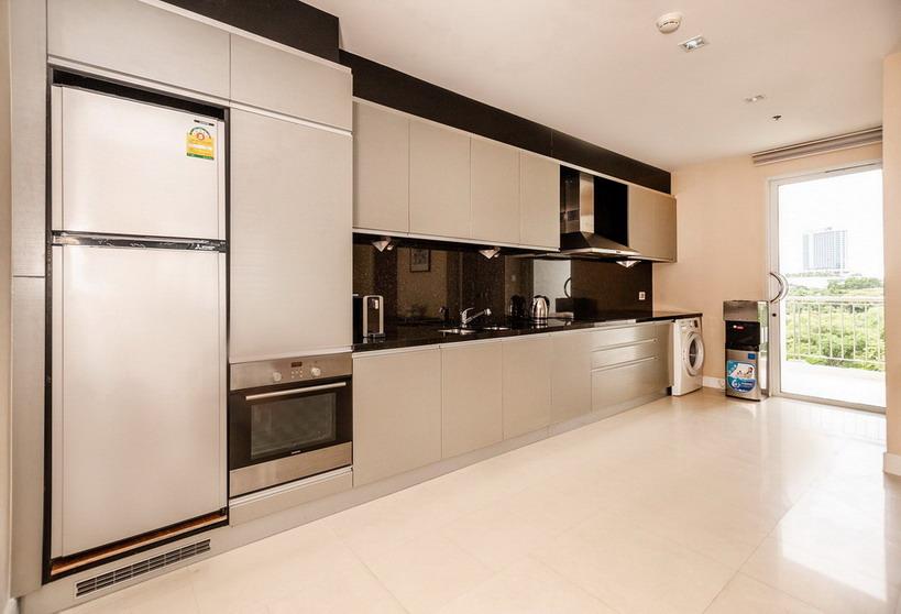 2 Bedrooms for Sale in Wong Amat Beach, Pattaya