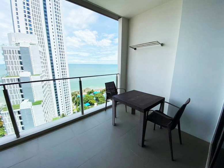 Sea View 2 Bedrooms For Rent Wong Amat Beach Pattaya