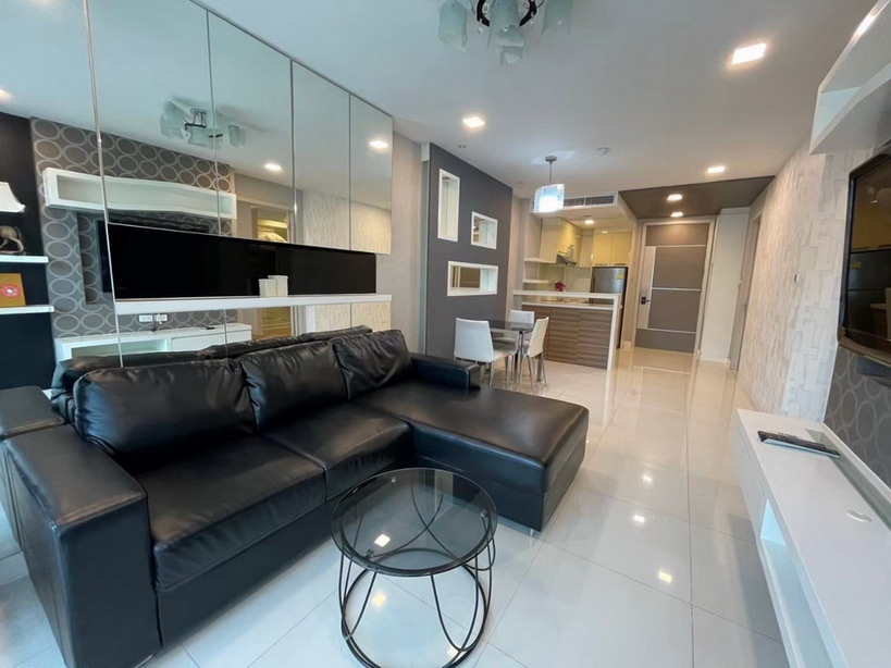 Luxurious Condo 3 Bedrooms for Rent in Central Pattaya