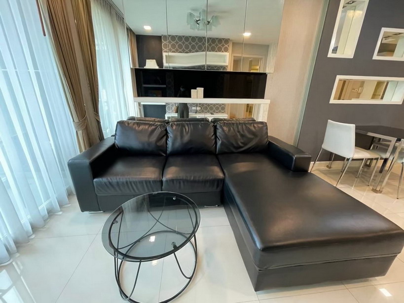 Luxurious Condo 3 Bedrooms for Rent in Central Pattaya