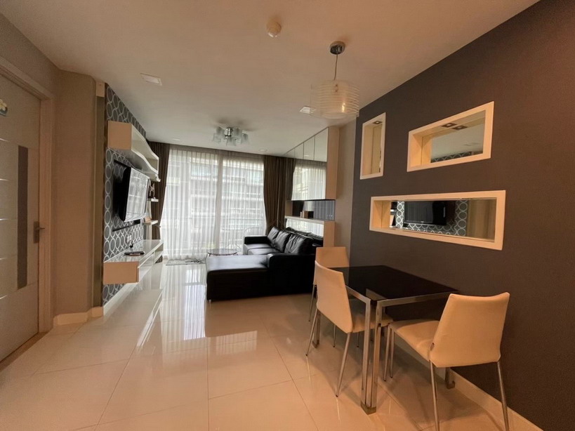 Luxurious Condo 3 Bedrooms for Rent in Central Pattaya