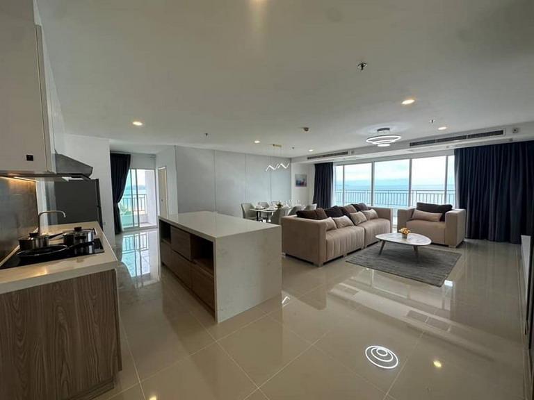 3 Bedrooms Condo for Rent Jomtien Beach Road