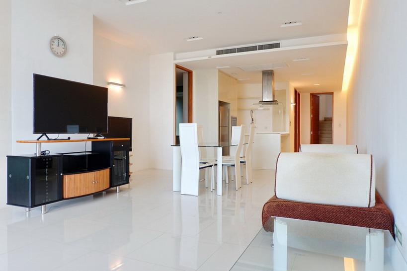 Beachfront 3 Bedrooms Condo for Rent Wong Amat Beach Pattaya