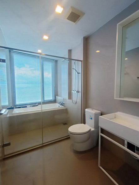 3 Bedrooms Condo for Rent in Wong Amat Beach, Pattaya