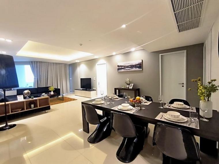 Spacious Sea View condo for Sale or Rent at Na Jomtien