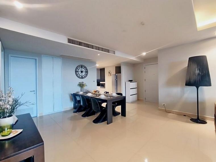 Spacious Sea View condo for Sale or Rent at Na Jomtien