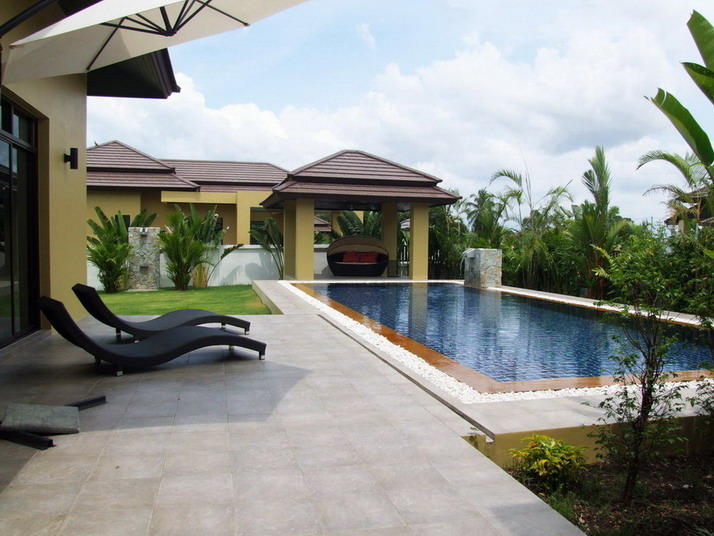 Single House for Sale and Rent in Bang Saray, Sattahip