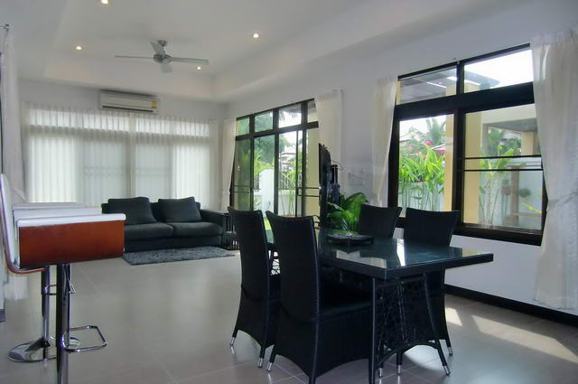 Single House for Sale and Rent in Bang Saray, Sattahip