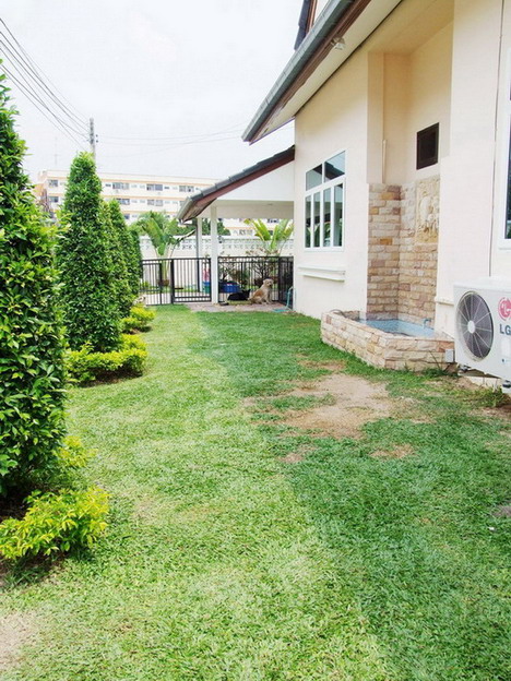 In City Single Storey House for Sale