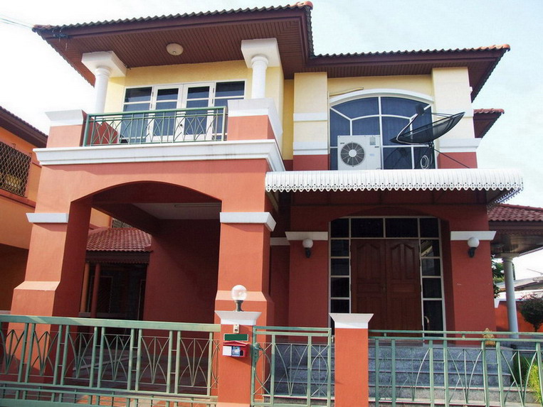 2-Storey House for Sale or Rent on Central Pattaya East side