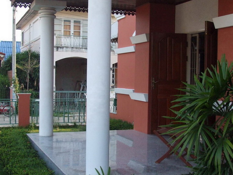 2-Storey House for Sale or Rent on Central Pattaya East side